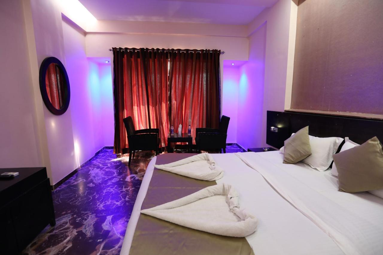 Hotel Aristro Lonavla Zewnętrze zdjęcie