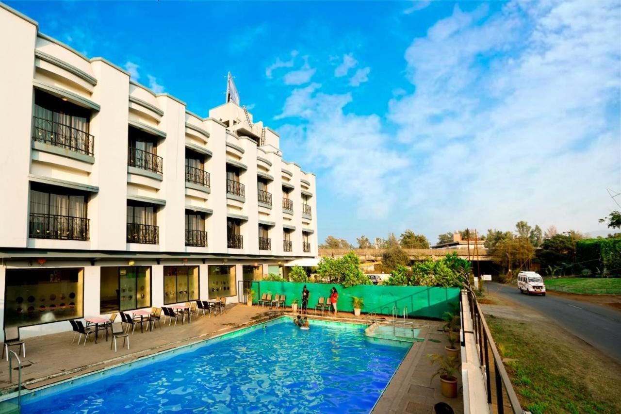 Hotel Aristro Lonavla Zewnętrze zdjęcie