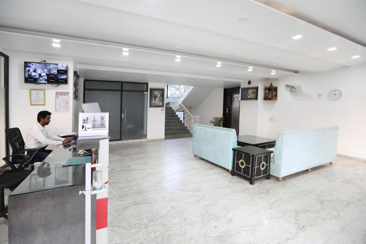 Hotel Aristro Lonavla Zewnętrze zdjęcie
