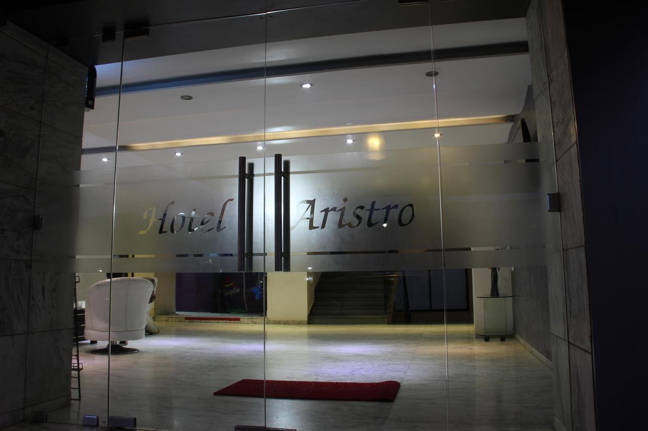 Hotel Aristro Lonavla Zewnętrze zdjęcie