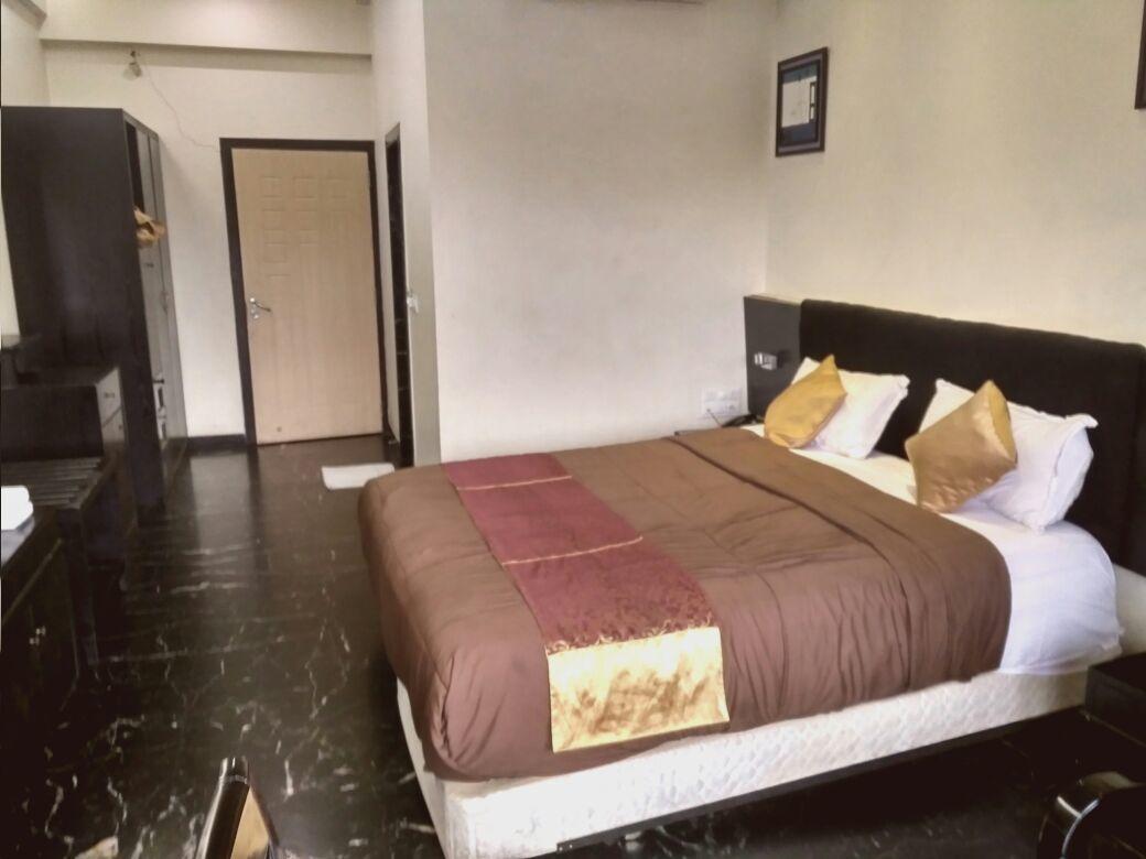 Hotel Aristro Lonavla Zewnętrze zdjęcie